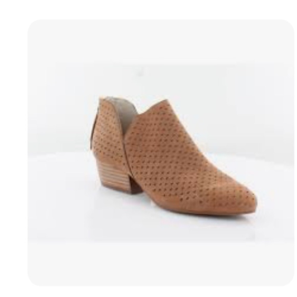 New. Kenneth Cole New York Womens Cooper